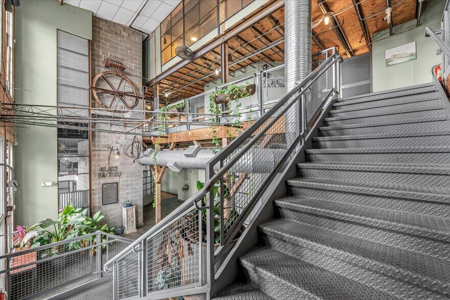 More Photos Of 241 E 4th St, Frederick Loft Creative Space For Sale