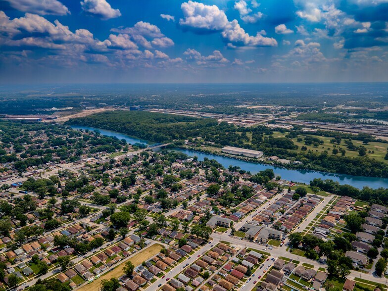 More Photos Of 1025-1049 W Vermont St, Calumet Park Apartments For Sale