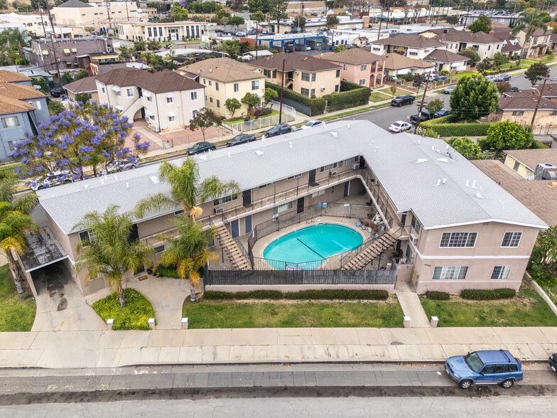 More Photos Of 5245 Via San Delarro St, Los Angeles Apartments For Sale