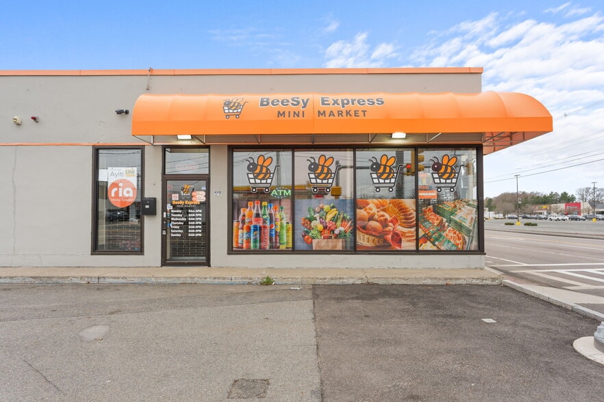 More Photos Of 628 Belmont St, Brockton Freestanding For Sale