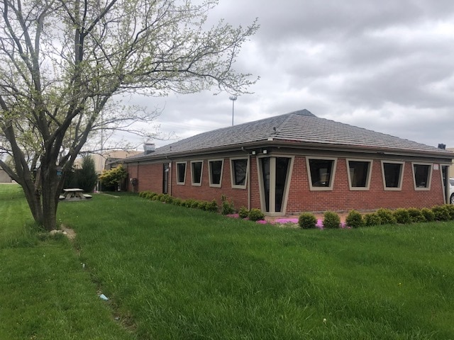 More Photos Of 2280 E 14 Mile Rd, Warren Storefront For Sale