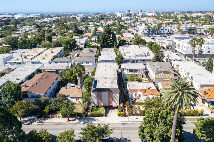 More Photos Of 1434 Berkeley St, Santa Monica Apartments For Sale