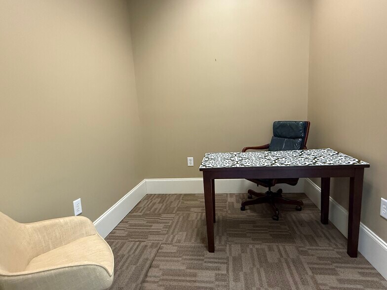 More Photos Of 1101 Greensboro Rd, Eatonton Coworking Space