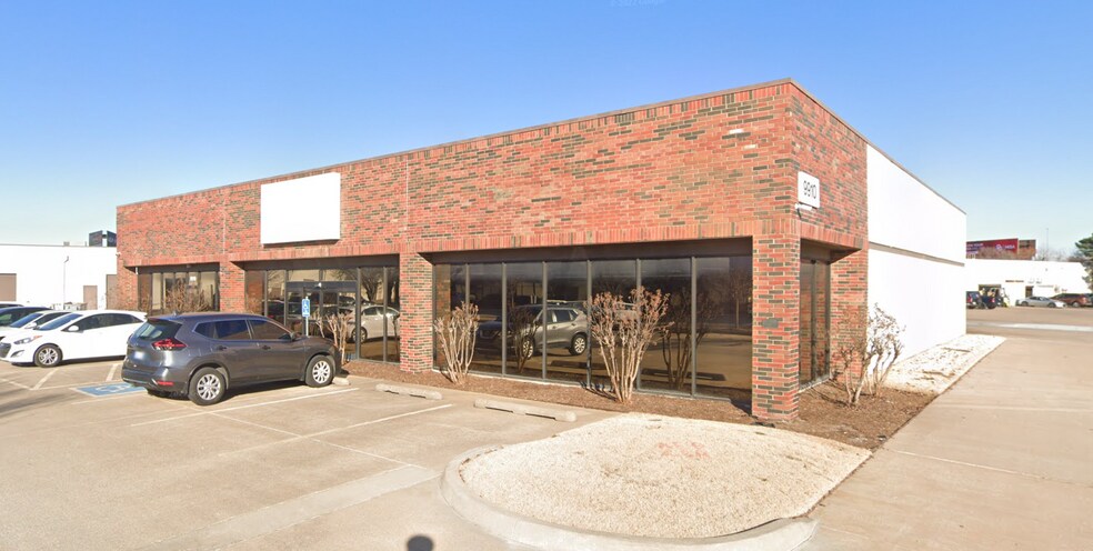 More Photos Of 4305 S Mingo Rd, Tulsa Unknown For Lease