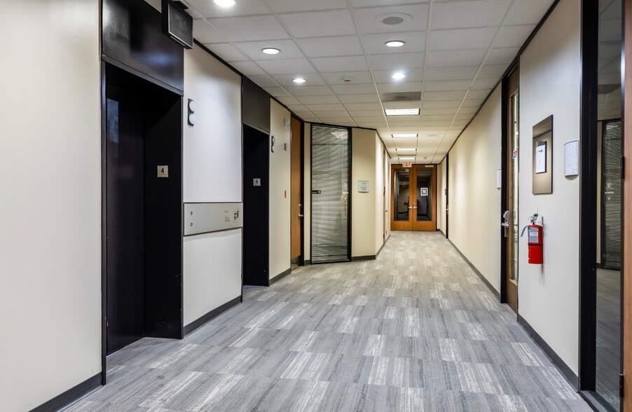 More Photos Of 616 FM 1960 Rd W, Houston Office For Sale