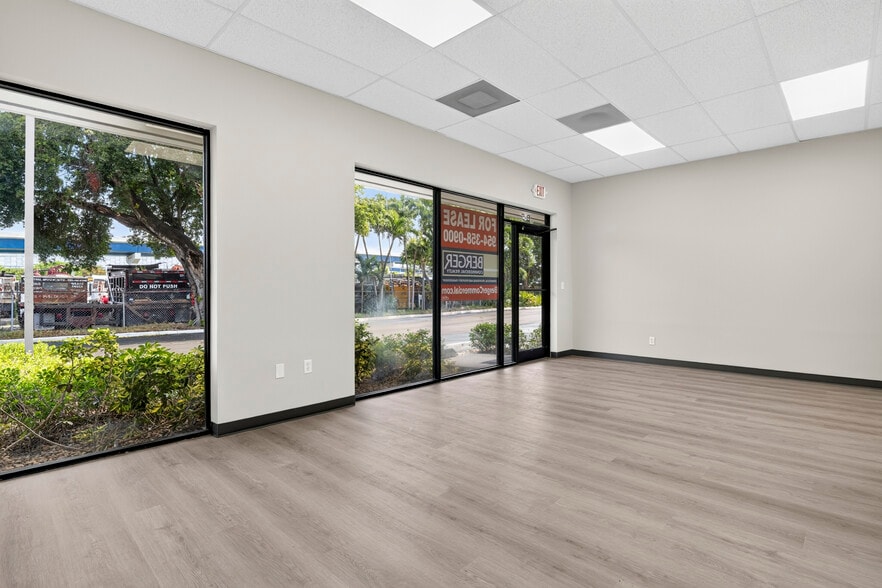 More Photos Of 3402 SW 26th Ter, Fort Lauderdale Warehouse For Lease