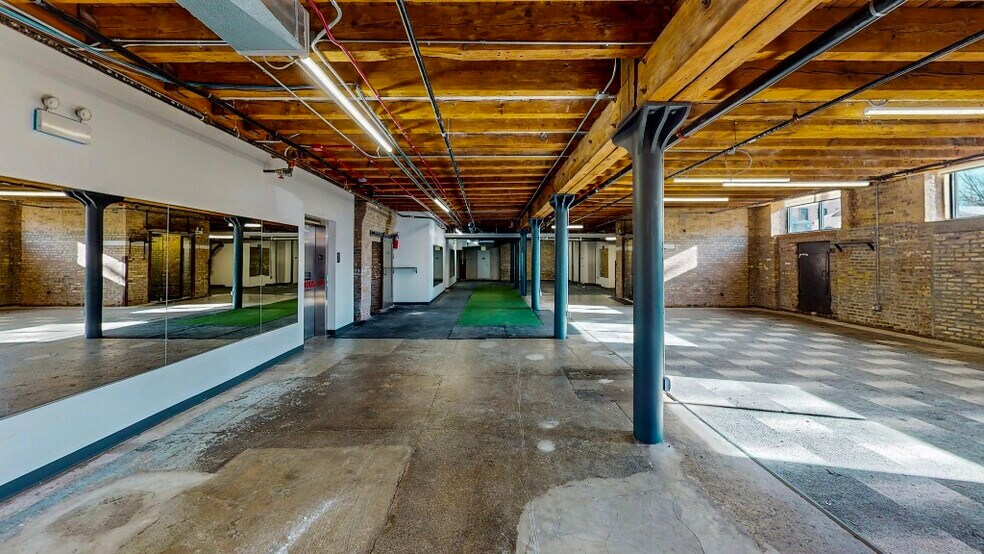 More Photos Of 1500 W Carroll Ave, Chicago Loft Creative Space For Lease