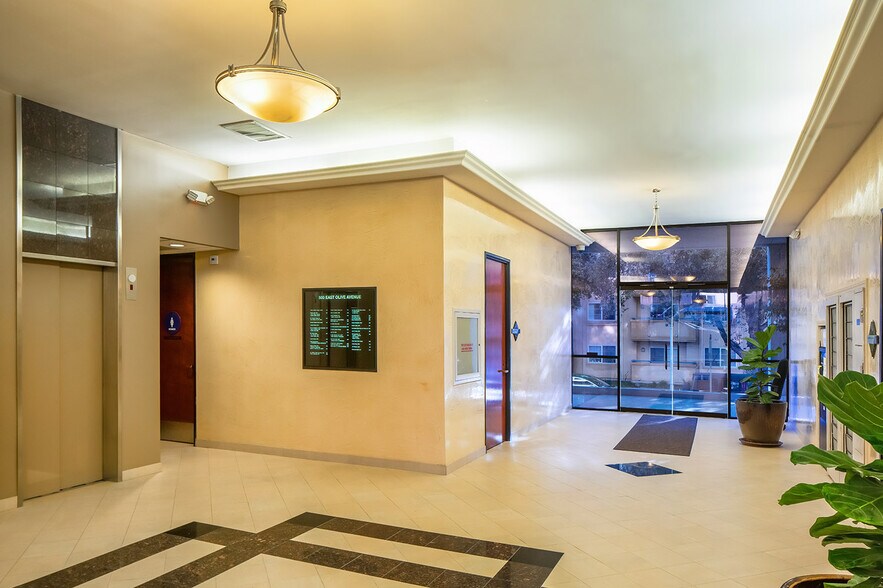 More Photos Of 500 E Olive Ave, Burbank Medical For Lease