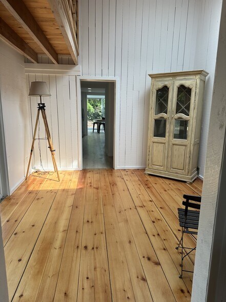 More Photos Of 270 North St, Cutchogue Office Residential For Lease