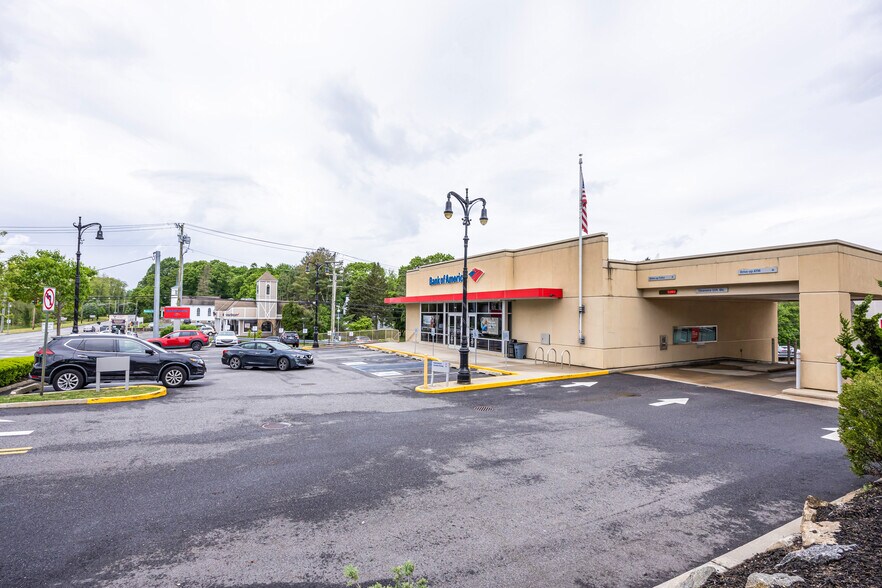 More Photos Of 8225 Jericho Tpke, Woodbury Bank For Sale