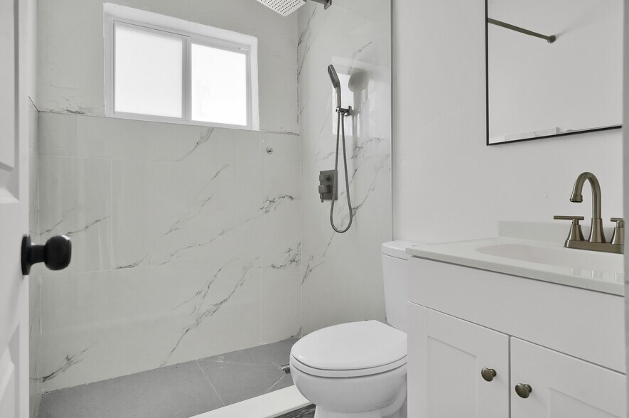 More Photos Of 11775 Sw 223rd St, Miami Apartments For Sale