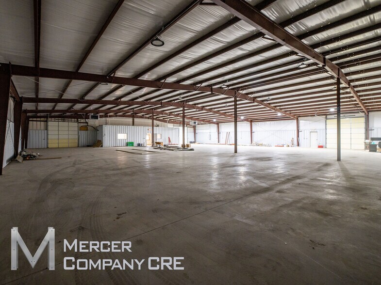 More Photos Of 6600 S I 35 Service Rd, Oklahoma City Flex For Lease