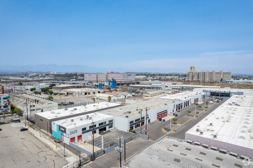 More Photos Of 2445-2460 E 12th St, Los Angeles Unknown For Lease