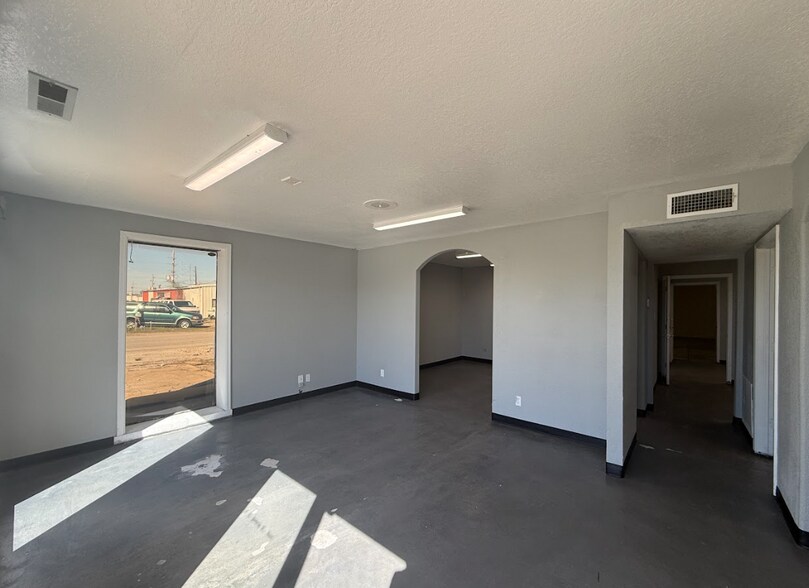 More Photos Of 4635 S 100th East Ave, Tulsa Manufacturing For Sale