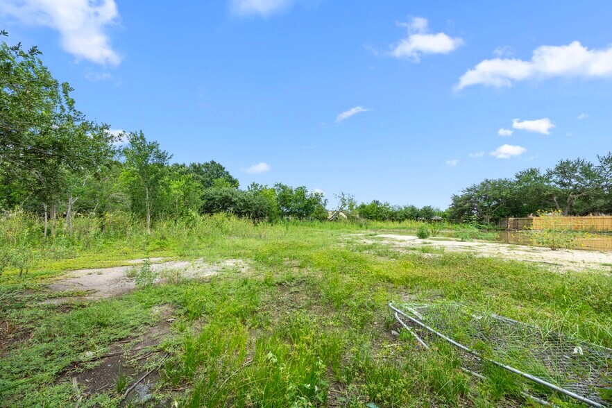 More Photos Of 7603 Bellfort Ave, Houston Land For Sale