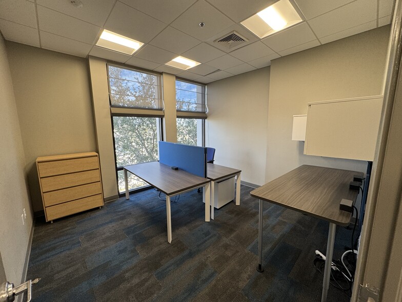 More Photos Of 1201 19th Pl, Vero Beach Office For Lease