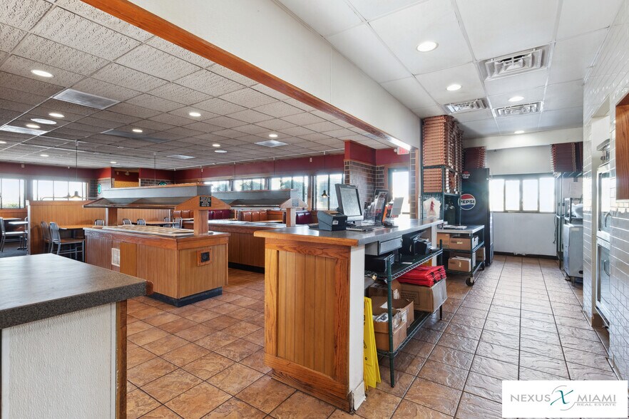 More Photos Of 2185 Post Oak, Marianna Fast Food For Sale