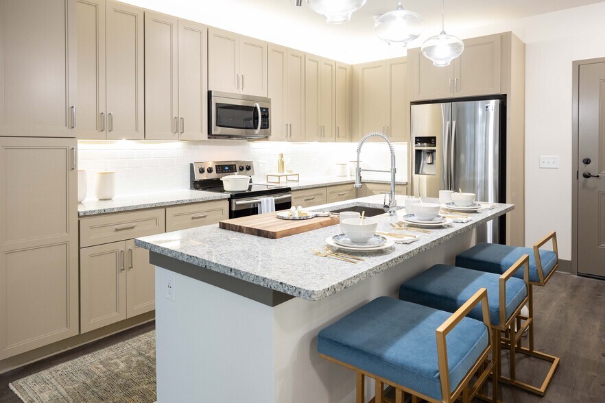 More Photos Of 5255 Peachtree Blvd, Chamblee Apartments For Lease