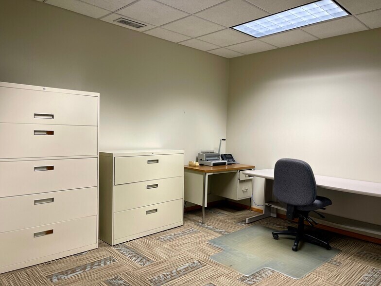 More Photos Of 4510-4520 Progress Dr, Columbus Warehouse For Lease