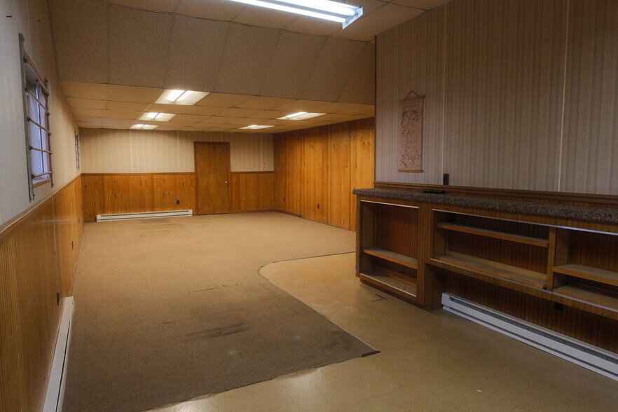 More Photos Of 1052 Centre Tpke, Orwigsburg Flex For Sale