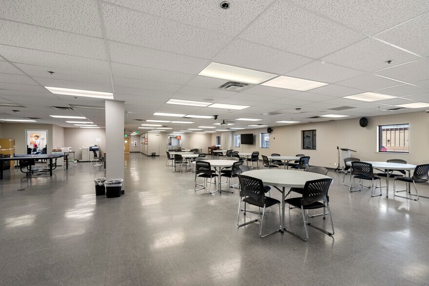 More Photos Of 400 W 48th Ave, Denver Office For Lease