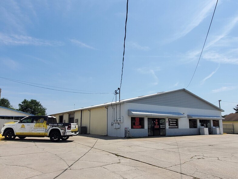 More Photos Of 3545 Recker Hwy, Winter Haven Warehouse For Sale