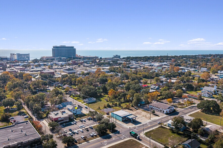 More Photos Of 282 Lameuse St, Biloxi Office For Sale