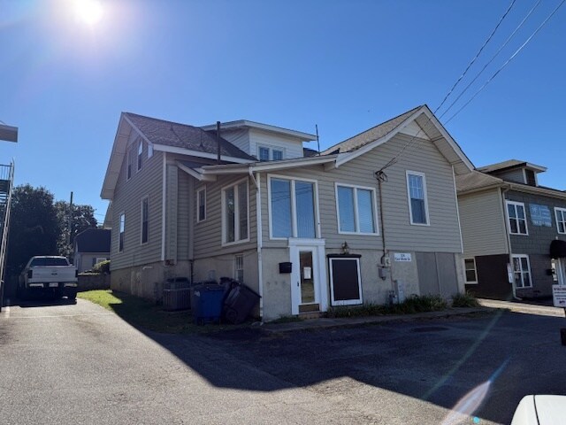 Primary Photo Of 233 Davie Ave, Statesville Office For Lease