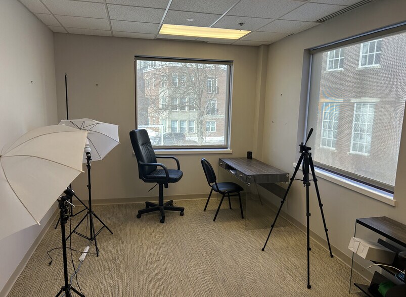 More Photos Of 180 Haven St, Reading Office For Lease