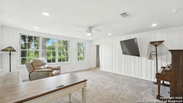 More Photos Of 105 NW River Rd, Martindale Specialty For Sale