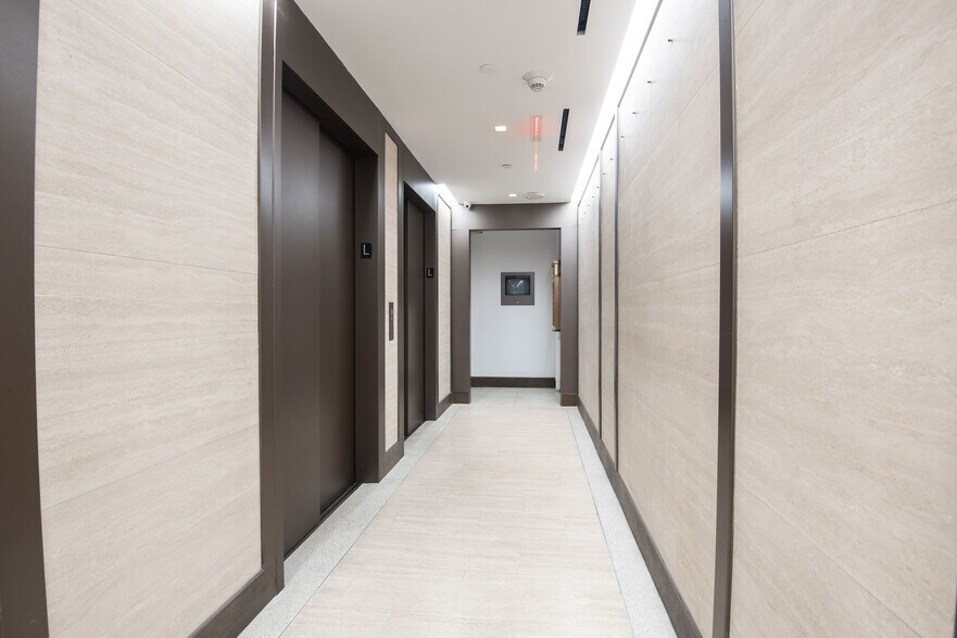 More Photos Of 37 W 39th St, New York Office For Lease