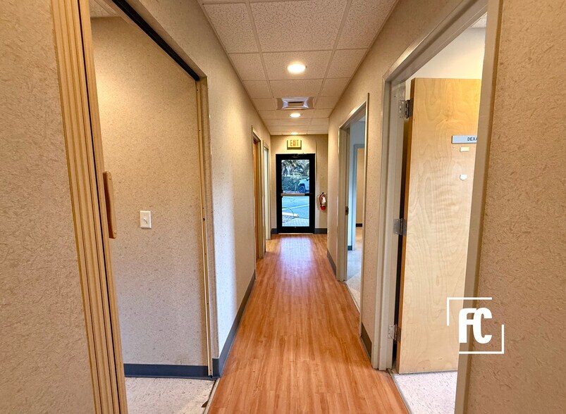 More Photos Of 835 SE Osceola St, Stuart Office Residential For Sale