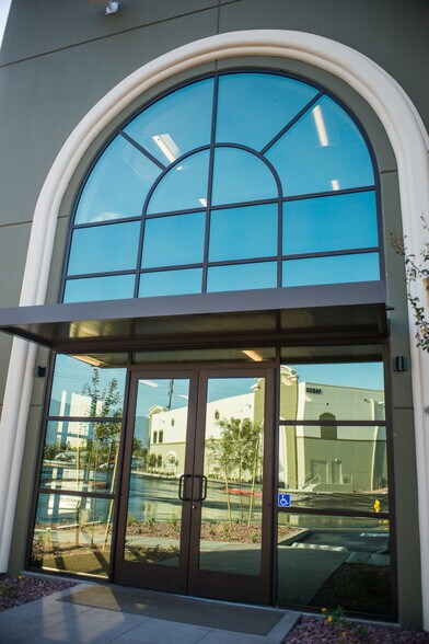 More Photos Of 14868 Los Angeles St, Irwindale Manufacturing For Lease