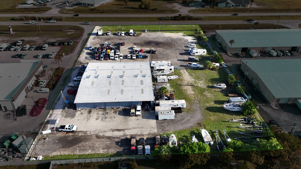 Primary Photo Of 1044 NE Pine Island Rd, Cape Coral Warehouse For Lease