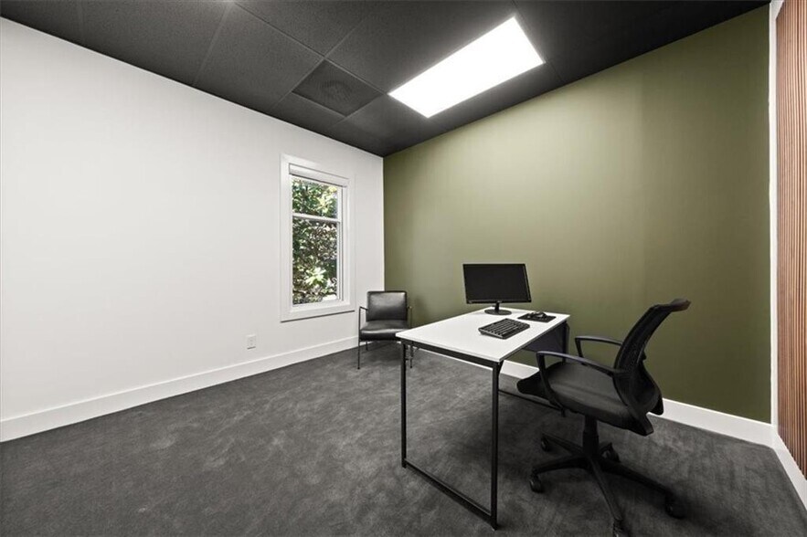 More Photos Of 6111 Peachtree Dunwoody Rd NE, Atlanta Medical For Sale