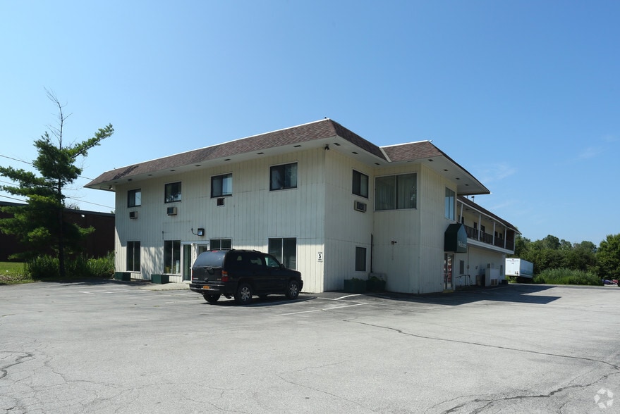 Primary Photo Of 257 S Main St, Rutland Office For Lease