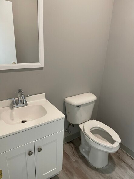 More Photos Of 189 (NYS) Route 25, Riverhead Medical For Sale