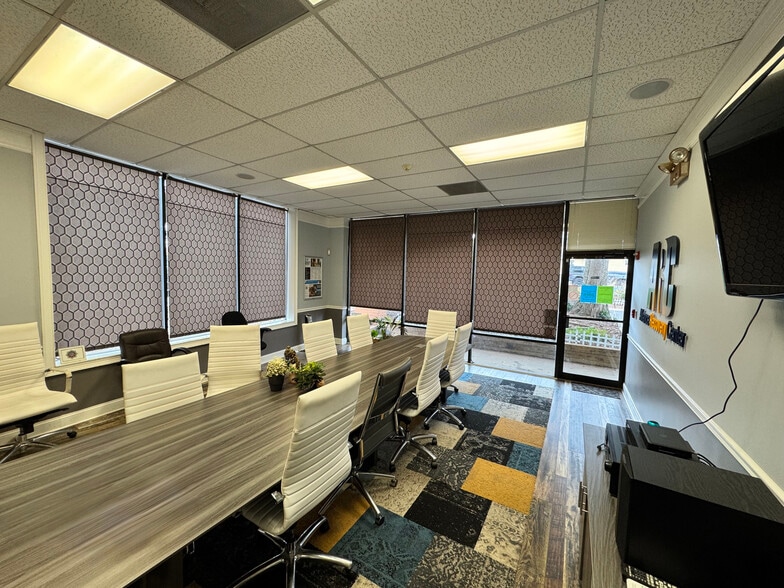 More Photos Of 1116-1122 E Ponce De Leon Ave, Decatur Medical For Lease