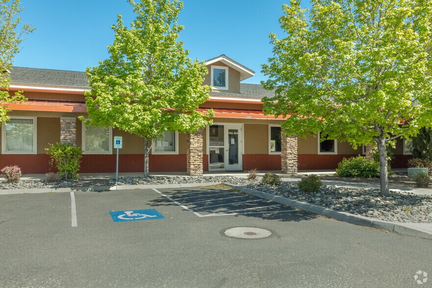 More Photos Of 4830 Vista Blvd, Sparks Office For Lease