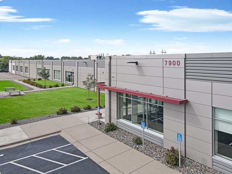 More Photos Of 7900 Chicago Ave, Bloomington Distribution For Sale