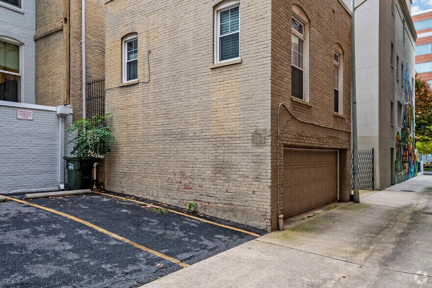 More Photos Of 1906 Sunderland Pl NW, Washington Office Residential For Sale