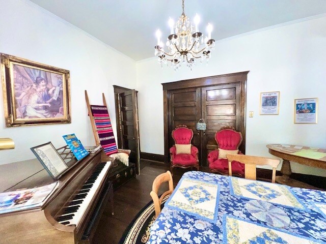 More Photos Of 301 S 3rd St, Raton Hospitality For Sale