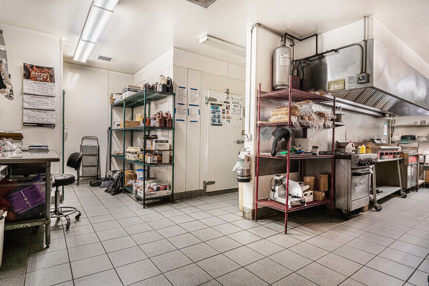 More Photos Of 203 N Egan Ave, Madison General Retail For Sale