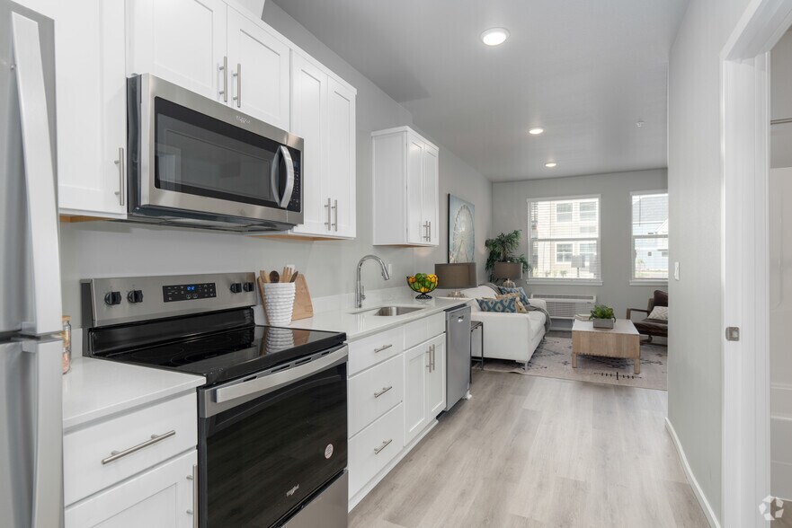 More Photos Of 421 NE 80th Ave, Hillsboro Apartments For Sale