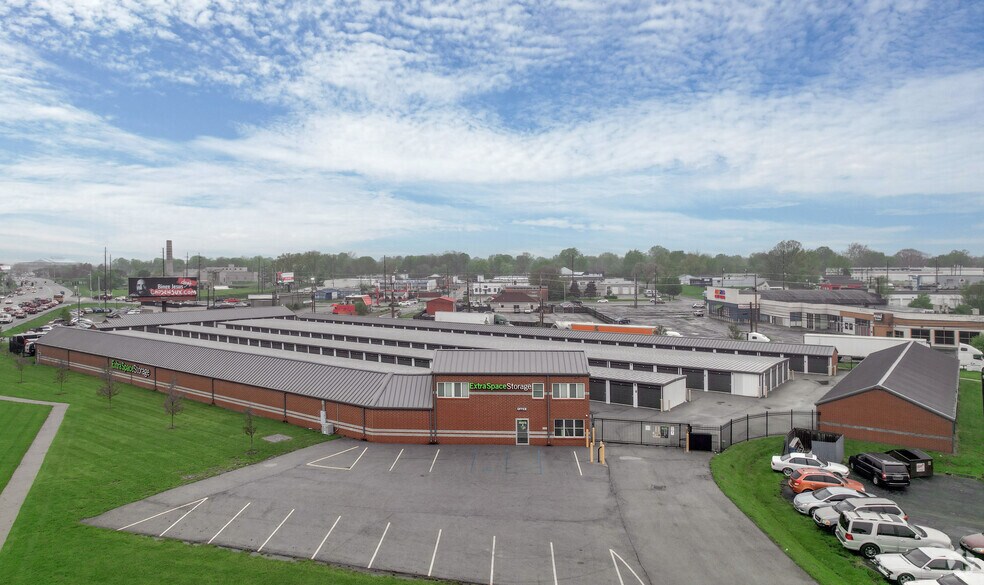 More Photos Of 4410 Allisonville Rd, Indianapolis Self Storage For Sale