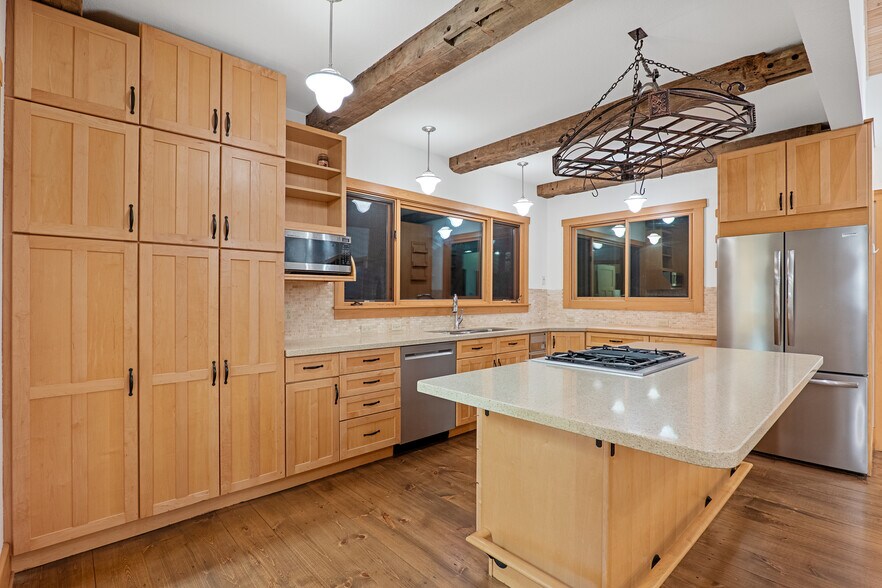 More Photos Of 243 Ridgeline Dr, Brevard Specialty For Sale