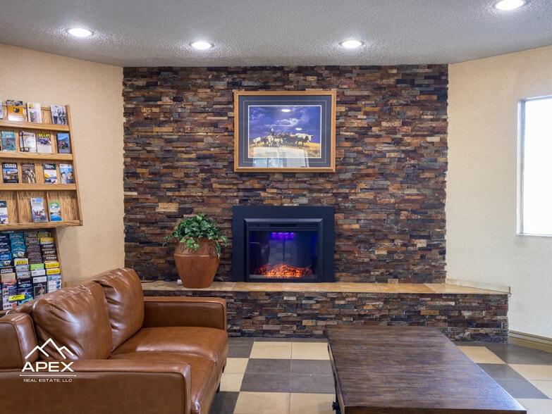 More Photos Of 339 Wasatch Rd, Evanston Hotel For Sale