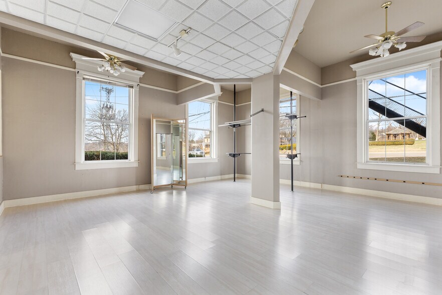 More Photos Of 120 Henry Ave, Manchester Office For Sale