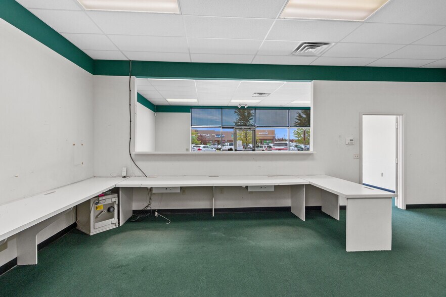 More Photos Of 250 Crossroads Dr, Plover Unknown For Lease