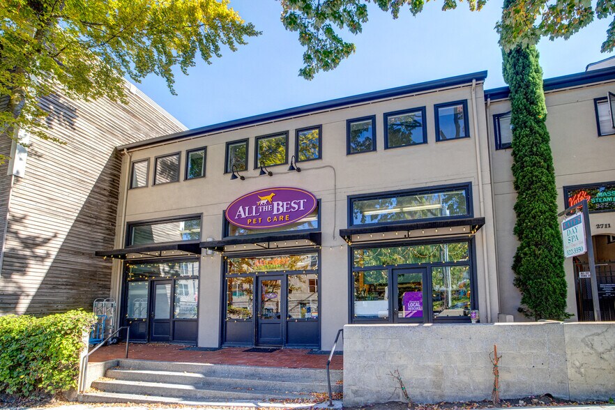 More Photos Of 2711 E Madison St, Seattle Storefront Retail Office For Sale